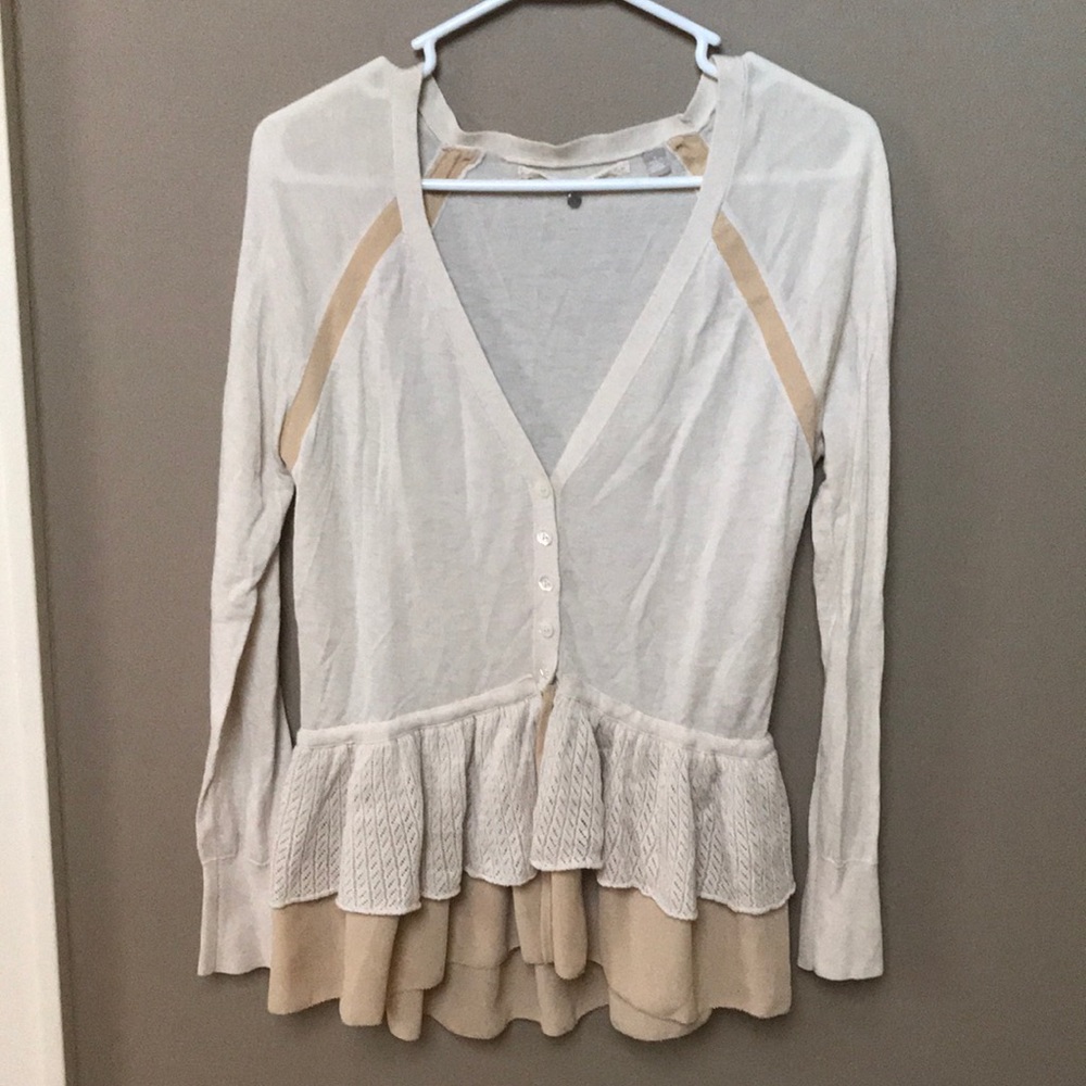 Cute, light weight sweater